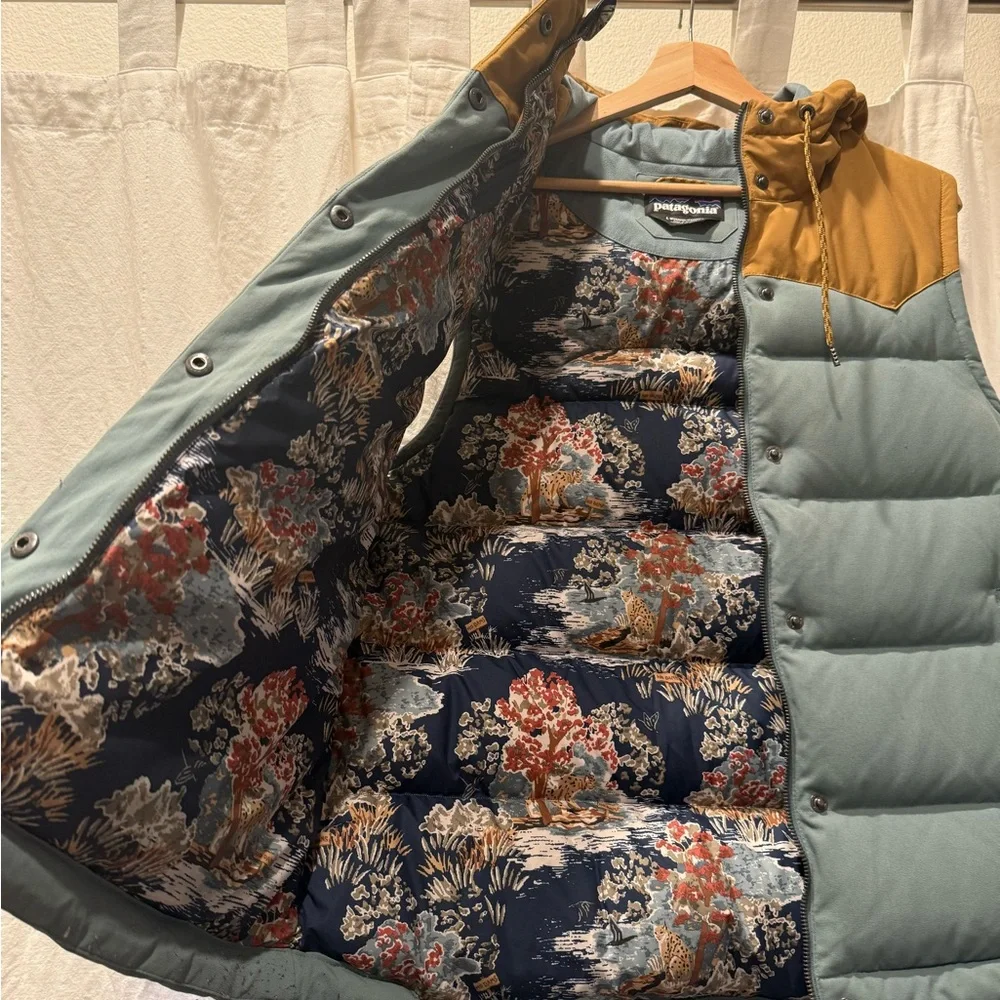 Patagonia Women's Bivy Hooded Vest in Blue and Brown - Size Large - Picture 3 of 5